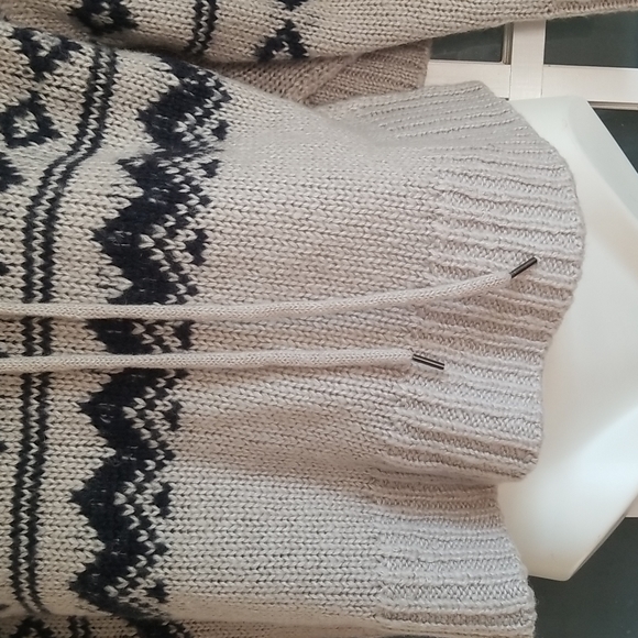 Moon & Madison crop turtleneck sweater small long sleeve winter - Picture 3 of 10